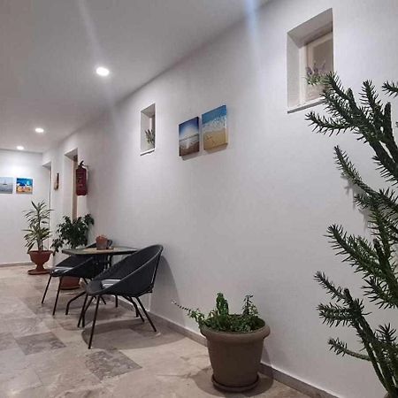 Luis Apartments Мастрихари Екстериор снимка