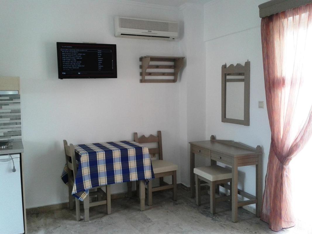 Luis Apartments Мастрихари Екстериор снимка