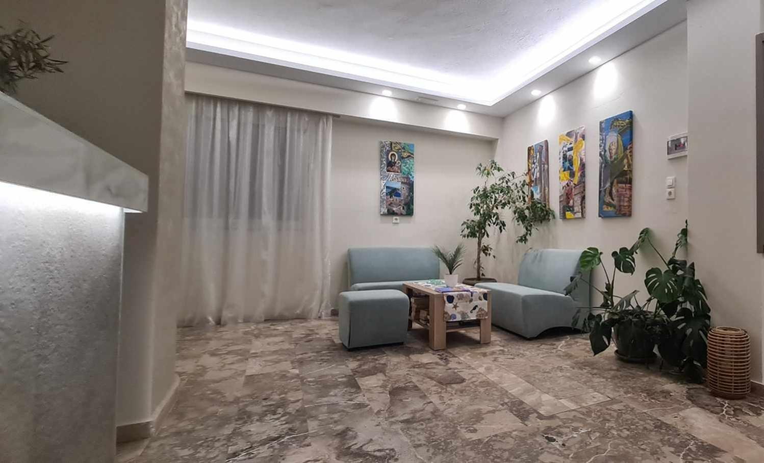 Luis Apartments Мастрихари Екстериор снимка